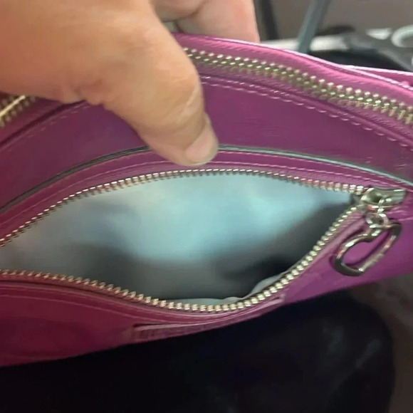 Coach Poppy magenta patent leather purse and wallet combo - Picture 6 of 16